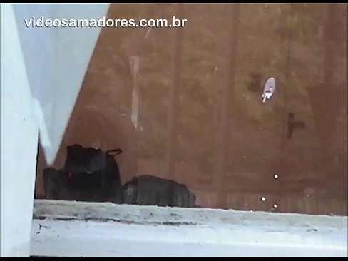 ❤️ Napaljeni muškarac gleda svoju djevojku s drugim tipom, snima jebeni video bez ometanja para ️ Kvalitetan seks kod nas
